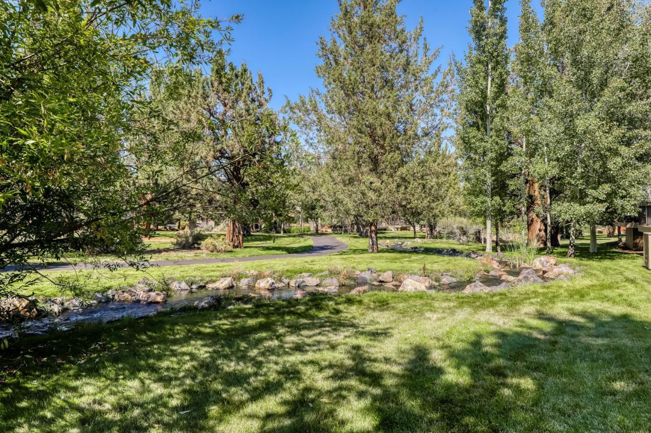 Trees And Tees At Eagle Crest * Redmond